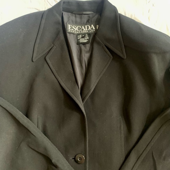 Vintage Escada Black Blazer - Picture 5 of 16